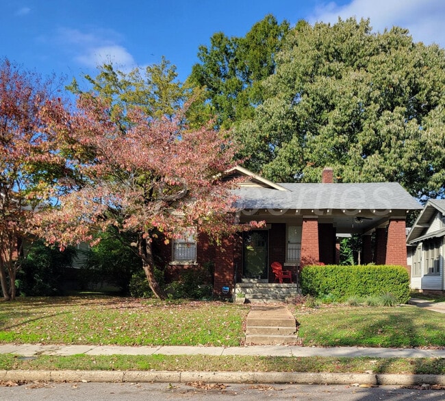 property at 2022 Felix Ave