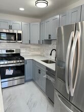 924 Stuyvesant Ave, Unit P1 in Irvington, NJ - Building Photo - Building Photo