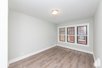 1128 Maple, Unit B3 in Evanston, IL - Building Photo - Building Photo