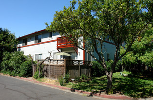 887 Sonoma Ave Apartments