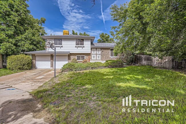 property at 7862 W 84th Ct