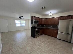 2712 Peer Ln in Delray Beach, FL - Building Photo - Building Photo