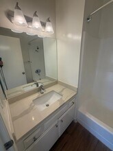 11105 Rose Ave in Los Angeles, CA - Building Photo - Building Photo