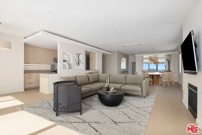 1 Northstar St in Marina Del Rey, CA - Building Photo - Building Photo