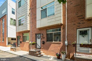 1937 W George St in Philadelphia, PA - Building Photo