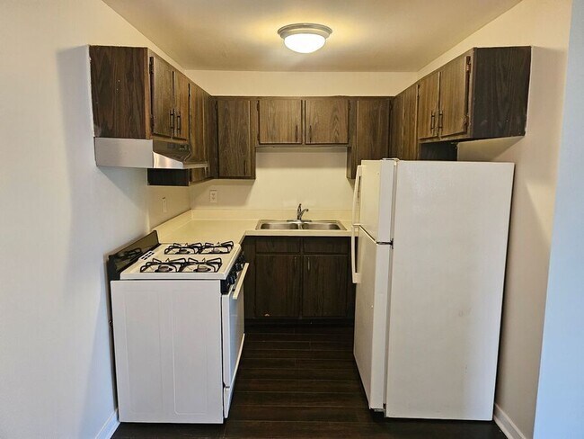 1600 Light Road in Oswego, IL - Building Photo - Building Photo