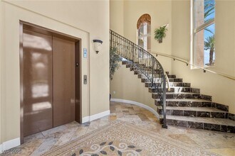 30 Via Mantova in Henderson, NV - Building Photo - Building Photo