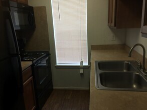 3613 Elliott St in Bryan, TX - Building Photo - Building Photo