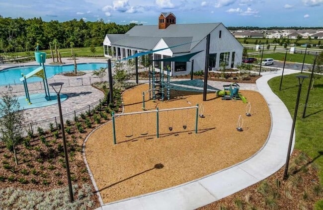 6877 Botanic Blvd in Harmony, FL - Building Photo - Building Photo