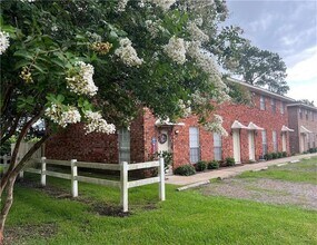 203 Maryland Dr in Luling, LA - Building Photo - Building Photo