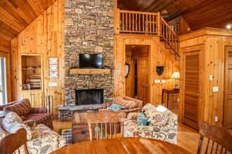 242 Eastman Mountain Rd in Tiger, GA - Building Photo - Building Photo