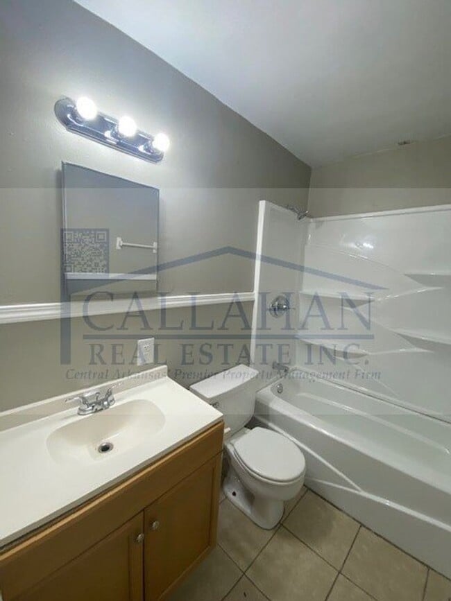 1812 W 36th St in North Little Rock, AR - Building Photo - Building Photo