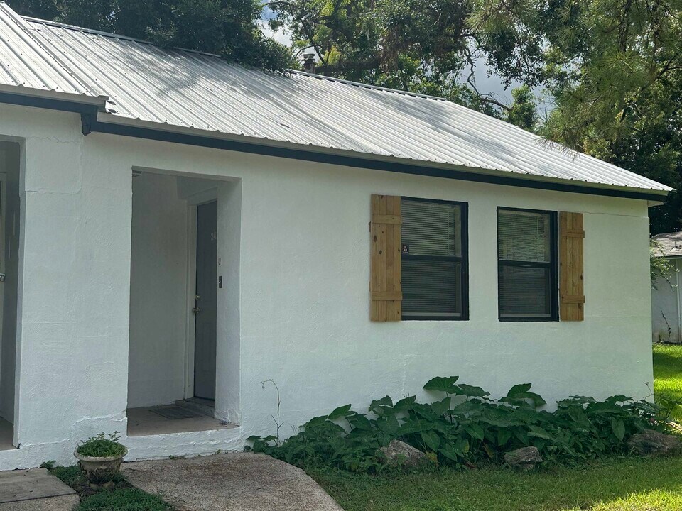 243 Lovelace Dr in Tallahassee, FL - Building Photo