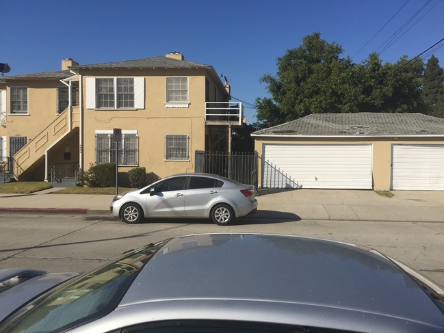 3063 Stocker St, Unit 3063 in Los Angeles, CA - Foto de edificio - Building Photo