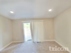 4911 64th Ave W in Tacoma, WA - Building Photo - Building Photo