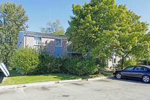 1751-1763 Cass Lake Front Rd Apartamentos