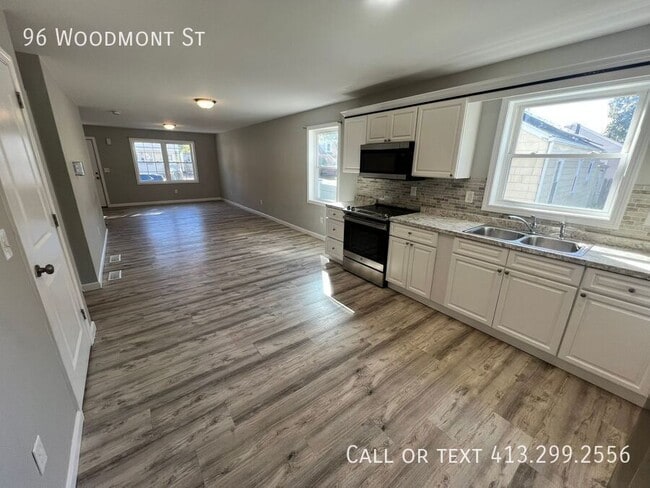96 Woodmont St in Springfield, MA - Building Photo - Building Photo