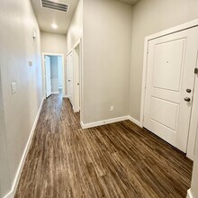 2108 N Jayton Ave in Lubbock, TX - Building Photo - Building Photo