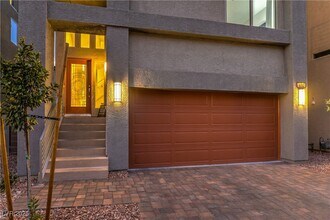 8092 Haywood Estate Ave in Las Vegas, NV - Building Photo - Building Photo