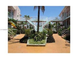 6881 Bay Dr in Miami Beach, FL - Building Photo