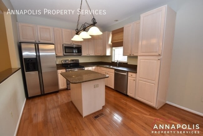 3751 Glebe Meadow Way in Edgewater, MD - Building Photo - Building Photo