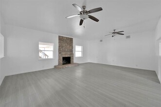 549 Brandon Rd in Conroe, TX - Building Photo - Building Photo