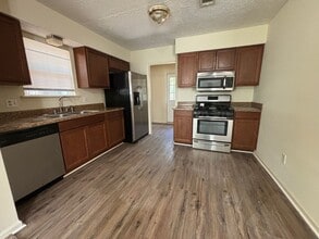 958 Pleasant Ave in Auburn, AL - Building Photo - Building Photo
