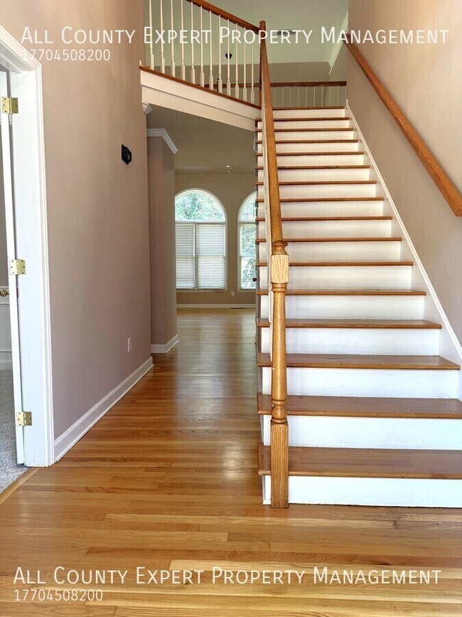 4402 Fairecroft Terrace in Suwanee, GA - Building Photo - Building Photo