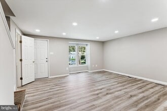 8345 Silver Trumpet Dr in Columbia, MD - Building Photo - Building Photo