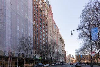 44 W 77th St in New York, NY - Building Photo - Building Photo