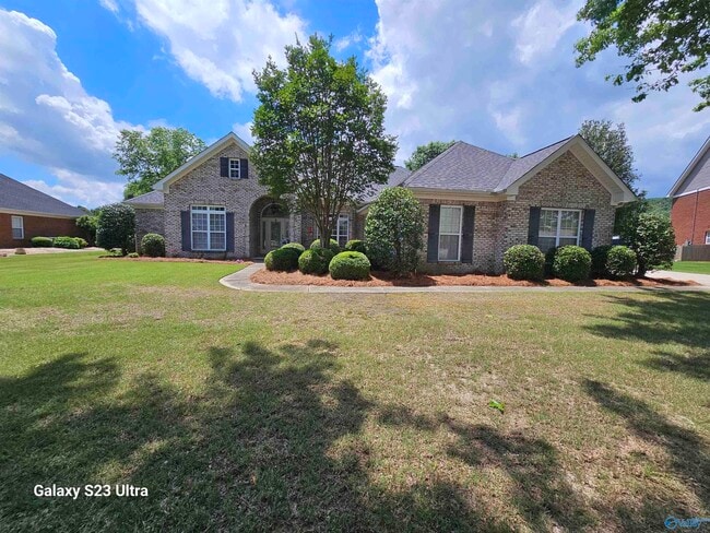 3204 Ashlar Trail SE in Owens Cross Roads, AL - Building Photo - Building Photo