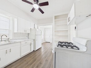 6921 Prospect Ave in Kansas City, MO - Building Photo - Building Photo