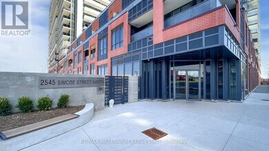 2545 Simcoe St N in Oshawa, ON - Building Photo - Building Photo