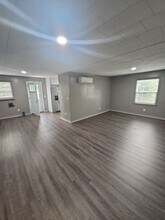 104 Greenlawn Dr, Unit 4 in Sparta, TN - Building Photo - Building Photo