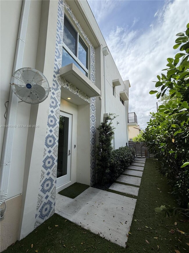 540 SW 6th Ave in Fort Lauderdale, FL - Foto de edificio - Building Photo