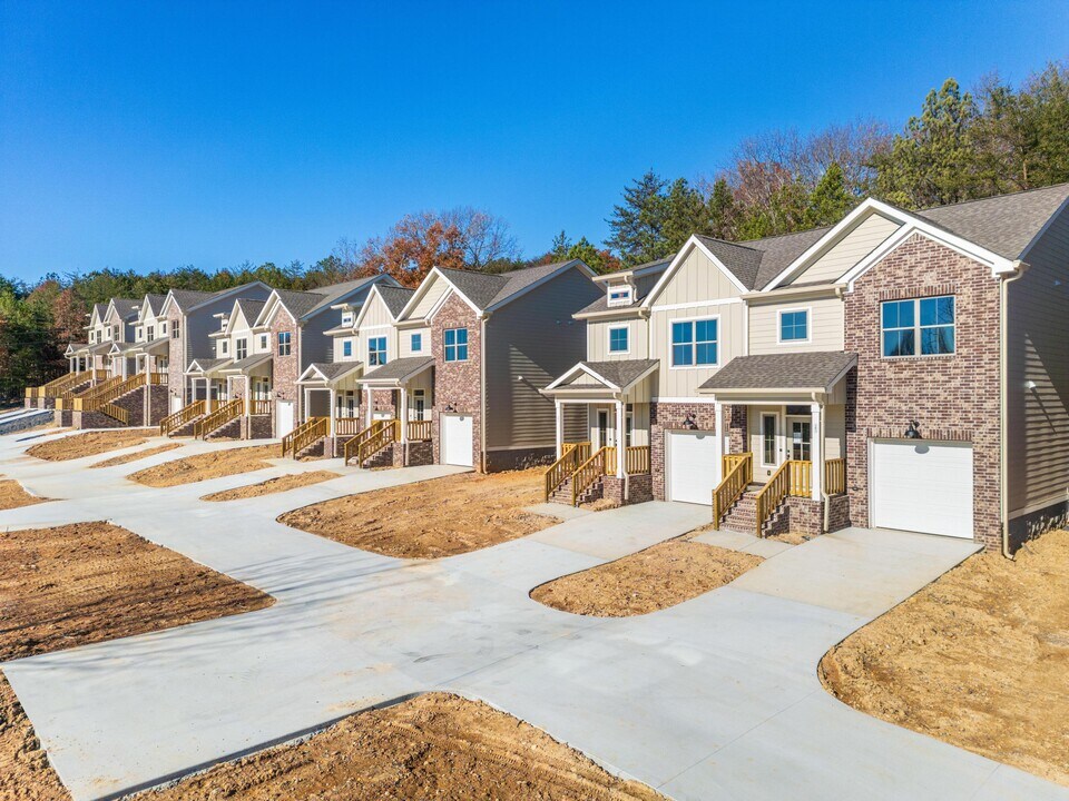 381 Hungry Hollow Rd SE in Cleveland, TN - Building Photo