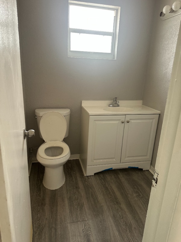 property at 1064 N Tamiami Trl