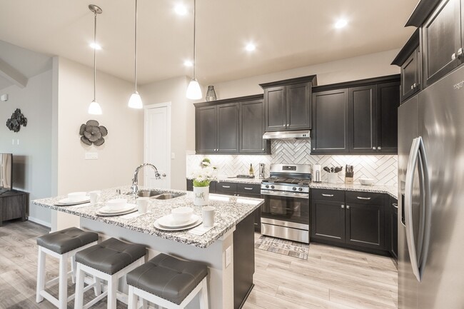property at 8710 Crossing Oak Ln