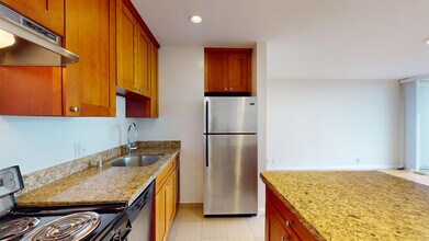 653 Kansas St in San Francisco, CA - Building Photo - Building Photo