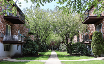 31 Westgate Rd, Unit 5 in Boston College, MA - Building Photo - Building Photo