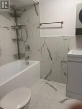 979 Rambleberry Ave in Pickering, ON - Building Photo - Building Photo