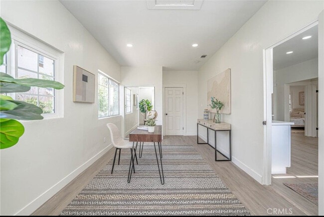 1842 W 50th St in Los Angeles, CA - Foto de edificio - Building Photo