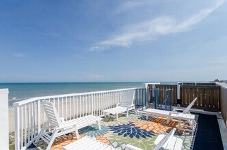 201 Carolina Beach Ave S in Carolina Beach, NC - Building Photo - Building Photo