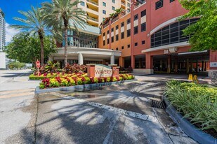 110 N Federal Hwy, Unit 703 in Fort Lauderdale, FL - Building Photo