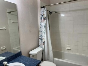 1203 Cumbrian Lakes Ct in Kissimmee, FL - Building Photo - Building Photo