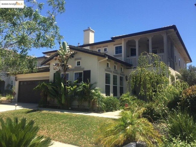 property at 861 Monterey Ct
