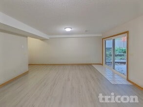 19405 Baldwin Cir NW in Elk River, MN - Building Photo - Building Photo