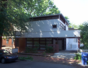 60 Byers St in Springfield, MA - Building Photo - Building Photo