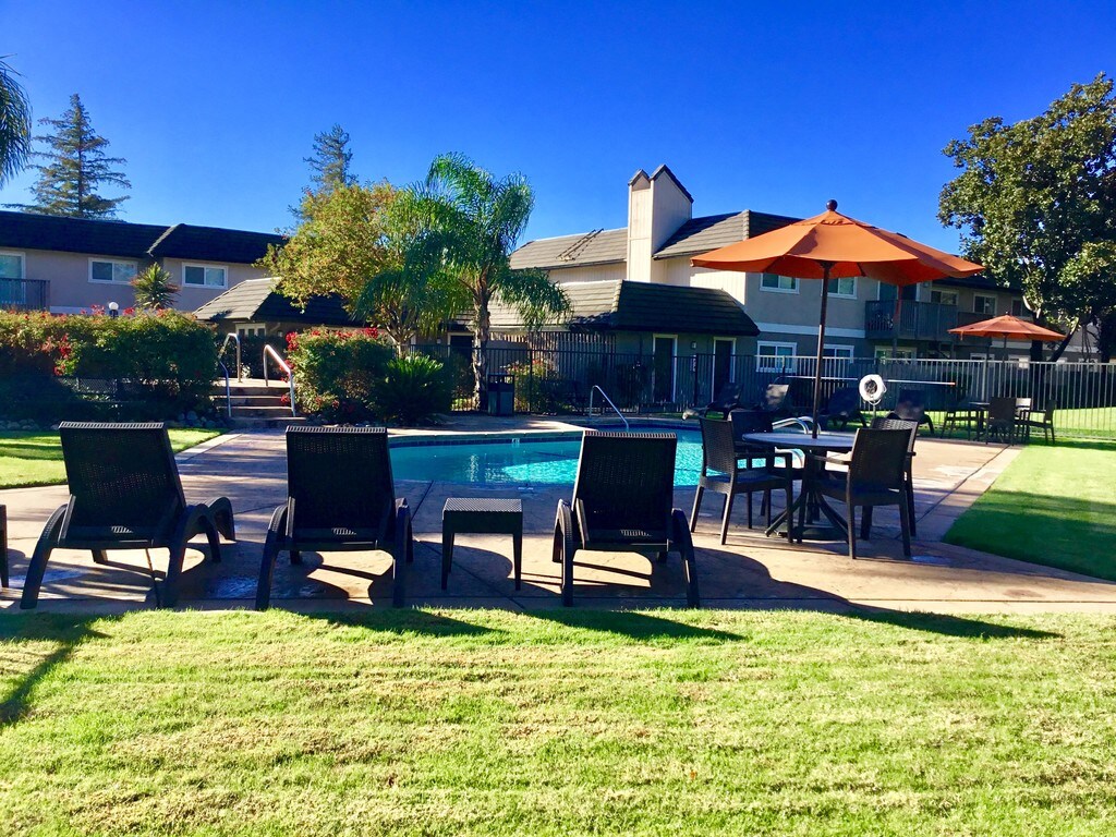 WESTWOOD VILLAGE Apartments in Manteca, CA