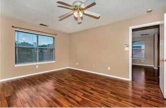 6801 Windward View Dr in Rowlett, TX - Building Photo - Building Photo